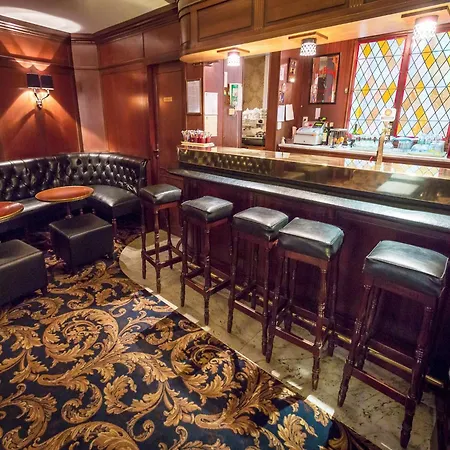 爱尔兰酒店 3* 卢德